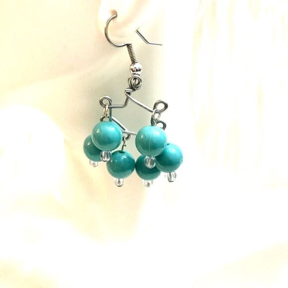 Turquoise Beaded Earrings - Picture 3 of 3